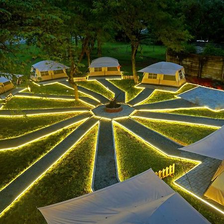 Harris Hotel Sentul City בוגור מראה חיצוני תמונה