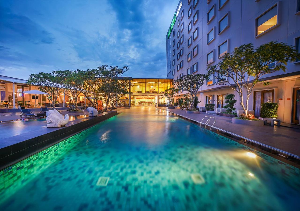 Harris Hotel Sentul City בוגור מראה חיצוני תמונה