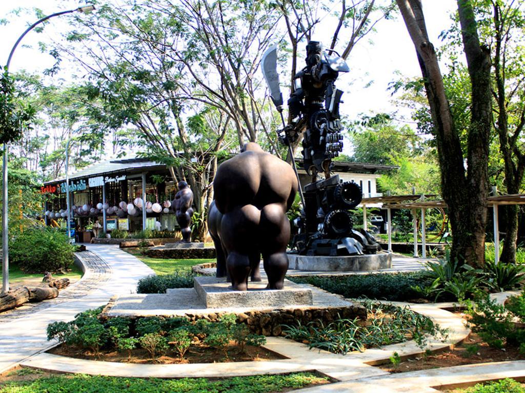 Harris Hotel Sentul City בוגור מראה חיצוני תמונה