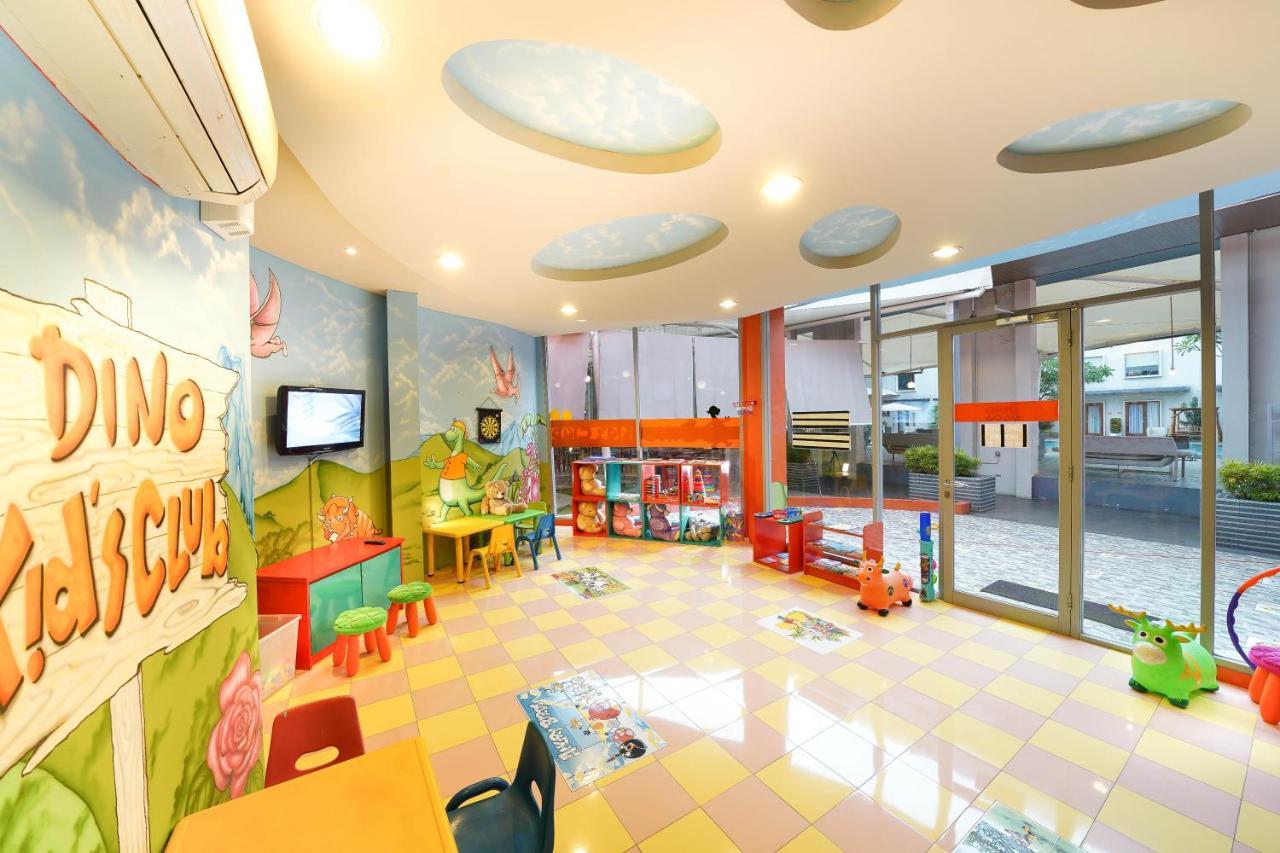 Harris Hotel Sentul City בוגור מראה חיצוני תמונה