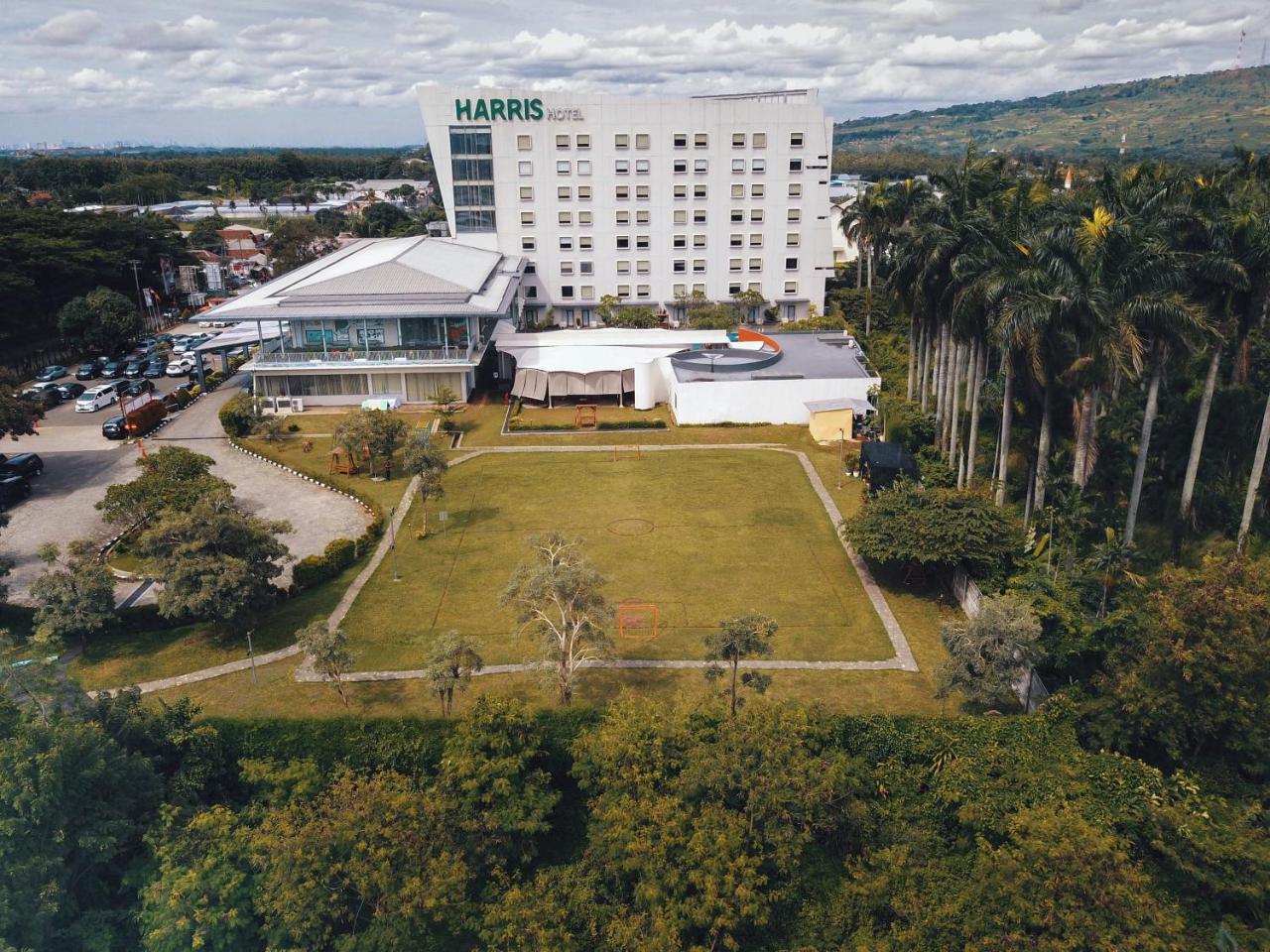 Harris Hotel Sentul City בוגור מראה חיצוני תמונה